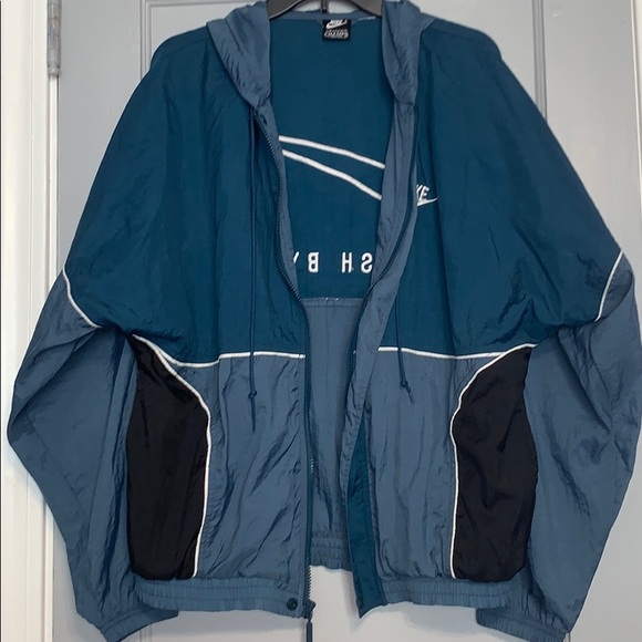 Vintage 90’s Nike Windbreaker Champs Exclusive - Picture 3 of 11